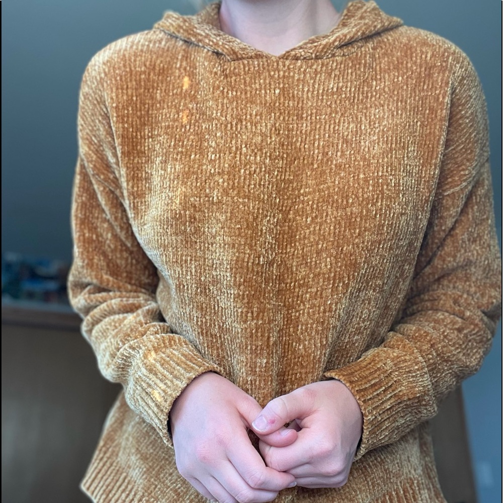 rag stock women’s yellow hooded sweater